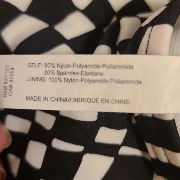 Out from Under One Piece Swimsuit Size Medium - Picture 7 of 10